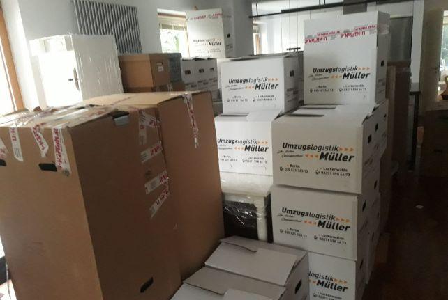 Labor Umzug preise erfahren in Niederfrohna